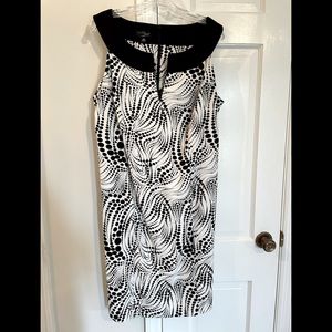Women’s sleeveless dress